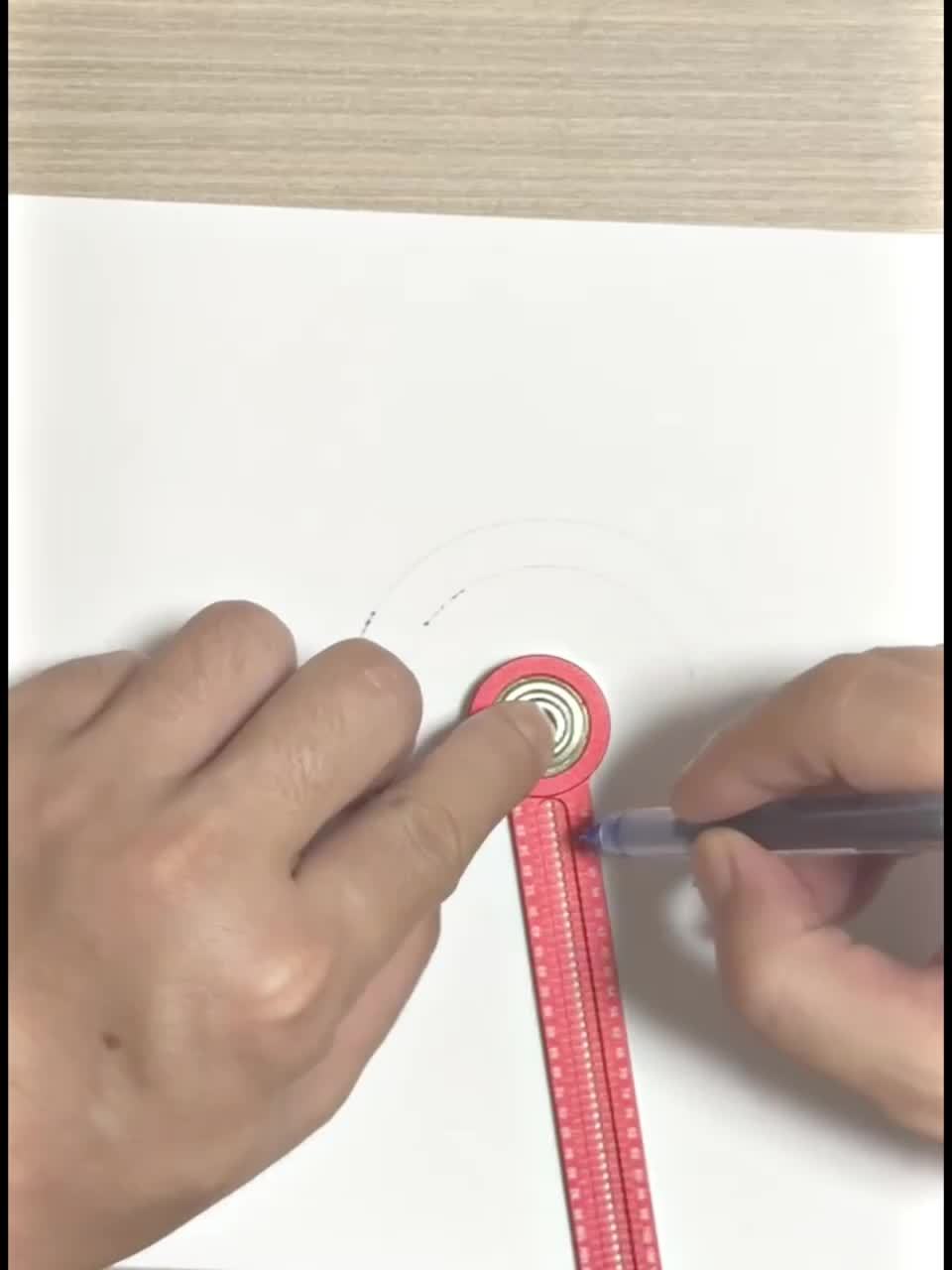 Mini Compasso Portátil em Alumínio – Precisão para Marcação em Madeira, Engenharia e DIY